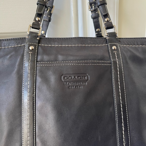 Coach Leather Bag EUC - Picture 8 of 10